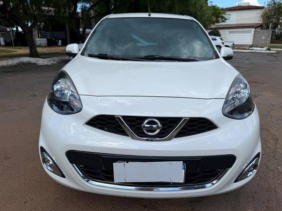 NISSAN MARCH 1.6 SL 16V FLEXSTART 4P XTRONIC